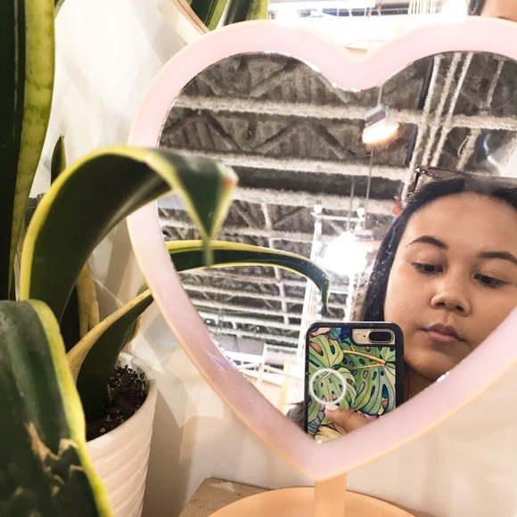 Meet your Posher, Areej - Picture 1 of 1